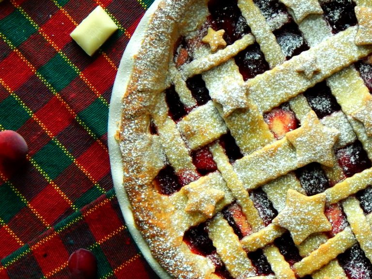 Cranberry & White Chocolate Pie
