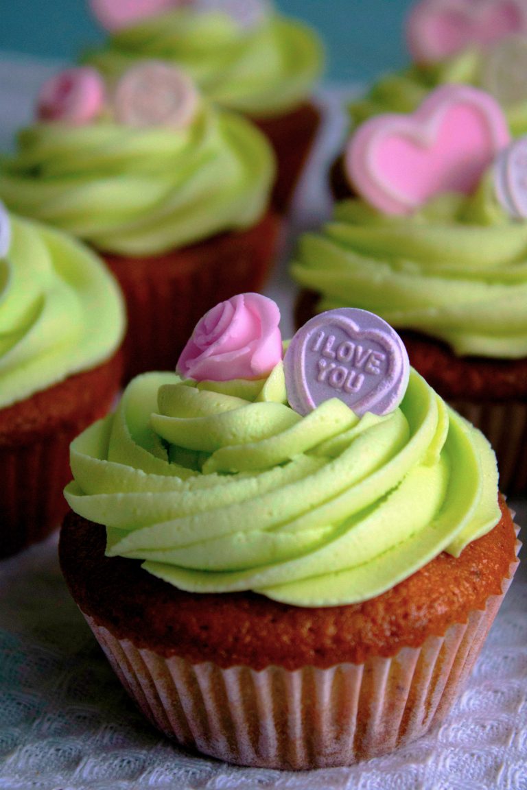 Rose & Pistachio Cupcakes