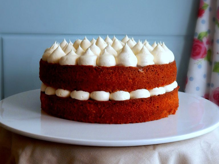 Chamomile & Honey Cake
