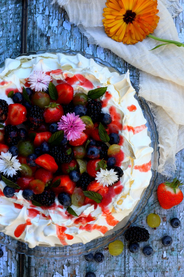 Summer Berry Pavlova
