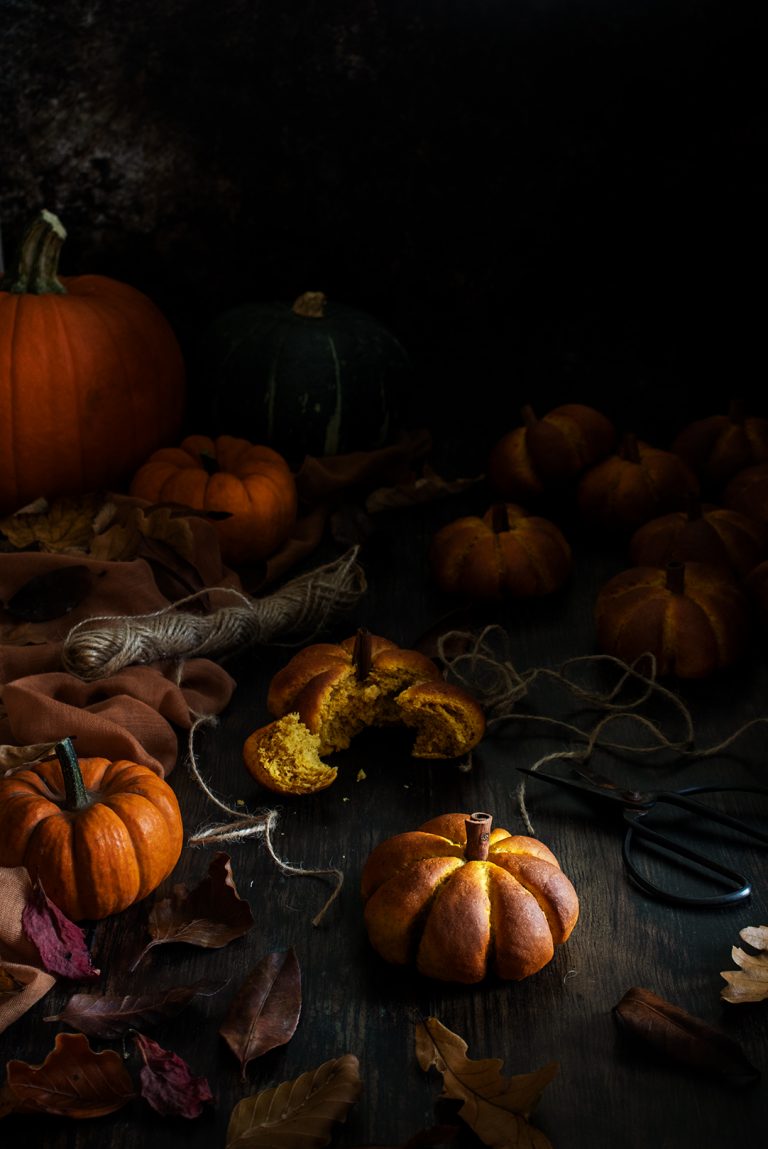 Pumpkin Buns